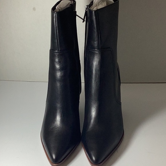 Veronica Beard Black Leather Ankle Boots - Picture 12 of 16